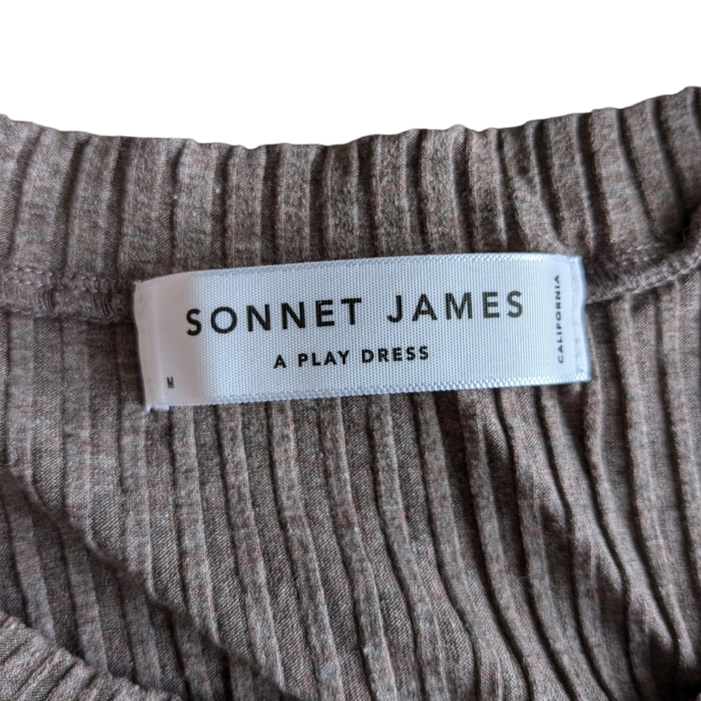 Medium Ribbed Knit Skirt Set - Picture 5 of 7